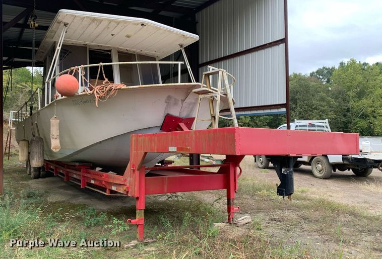 image for item DP8696 1971 River Queen Riverque 43  boat