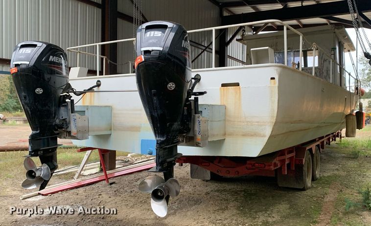 image for item DP8696 1971 River Queen Riverque 43  boat