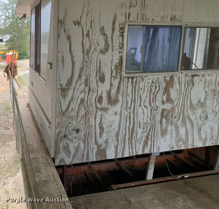 image for item DP8696 1971 River Queen Riverque 43  boat