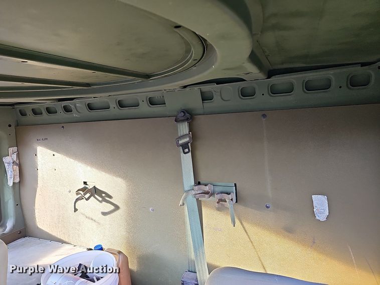 image for item DQ0334 1999 Stewart & Stevenson M 1079  truck cab and chassis