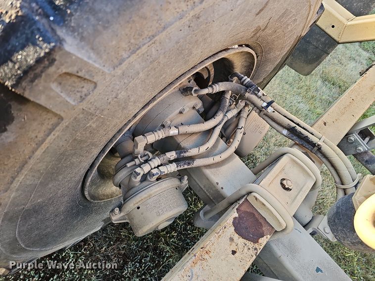 image for item DQ0334 1999 Stewart & Stevenson M 1079  truck cab and chassis