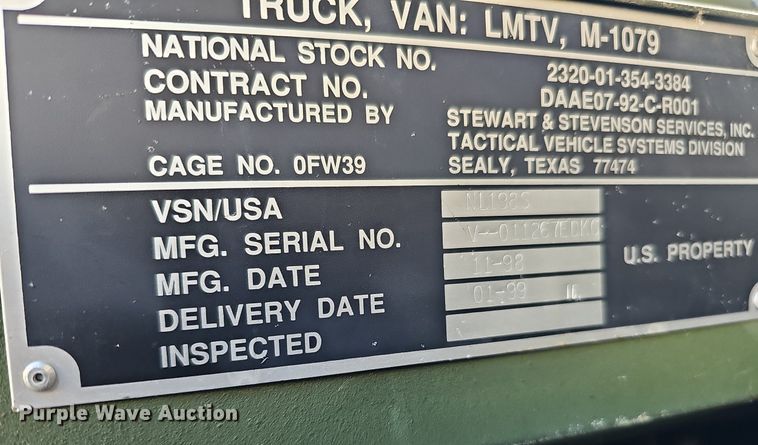 image for item DQ0334 1999 Stewart & Stevenson M 1079  truck cab and chassis