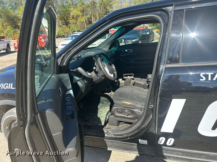 image for item DQ0972 2015 Ford Explorer Police Interceptor  SUV