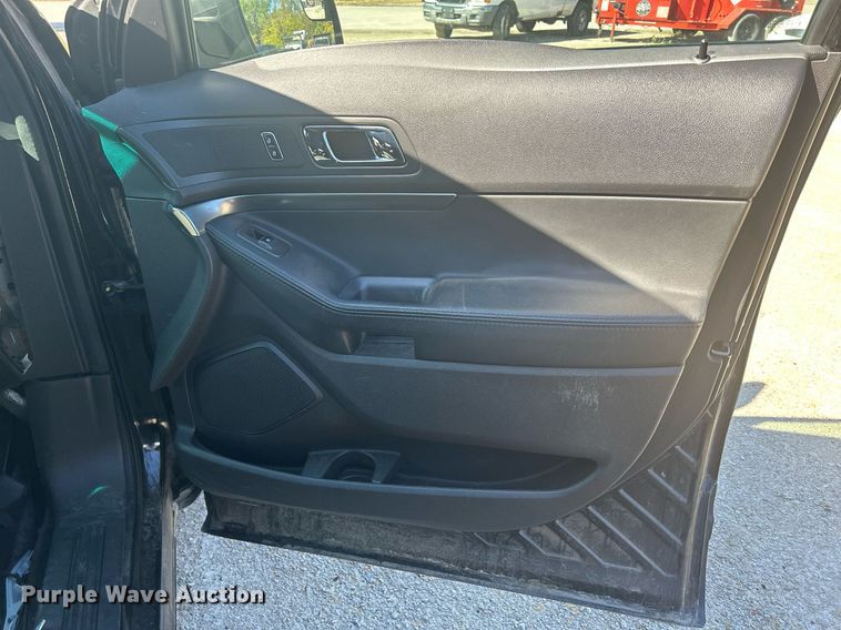 image for item DQ0972 2015 Ford Explorer Police Interceptor  SUV