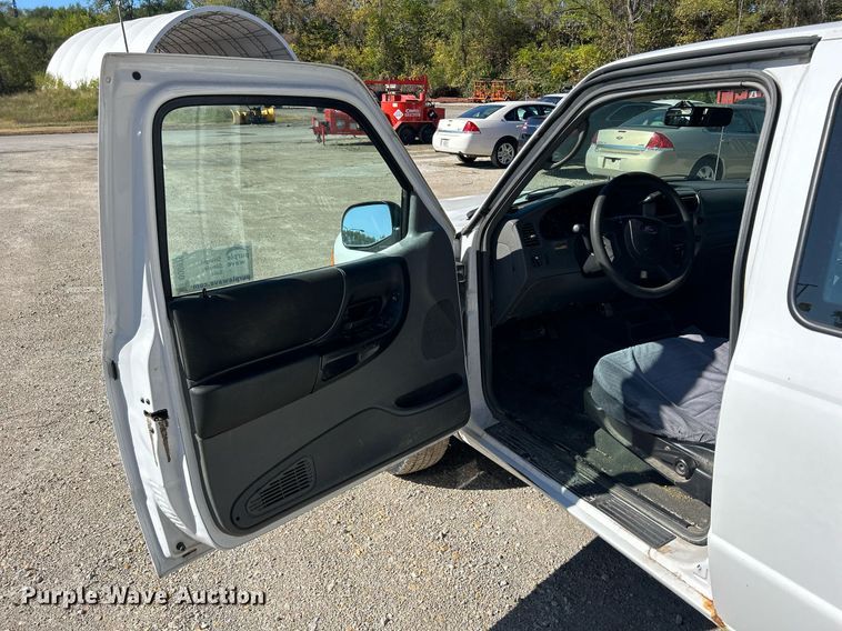 image for item DQ0979 2005 Ford Ranger XLT  SuperCab pickup truck