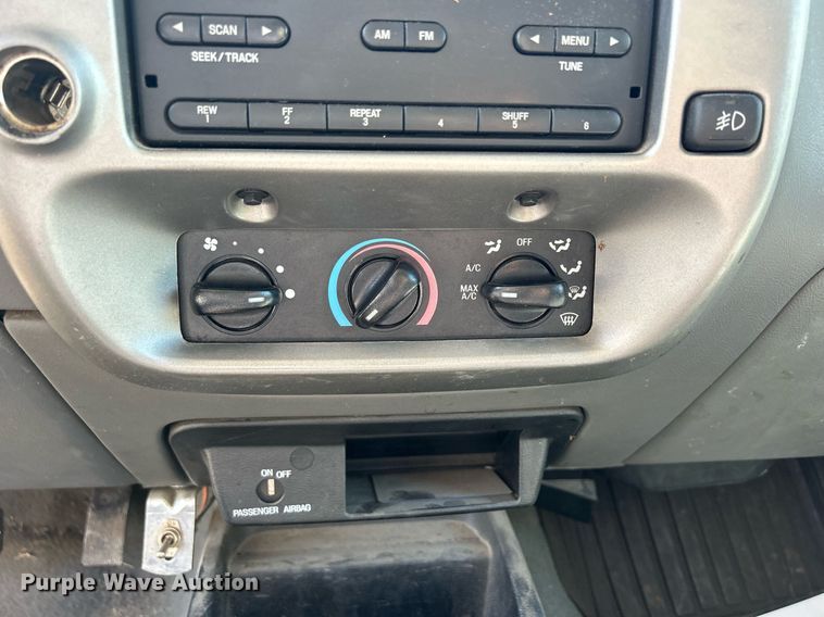 image for item DQ0979 2005 Ford Ranger XLT  SuperCab pickup truck