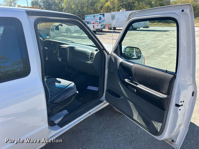 image for item DQ0979 2005 Ford Ranger XLT  SuperCab pickup truck