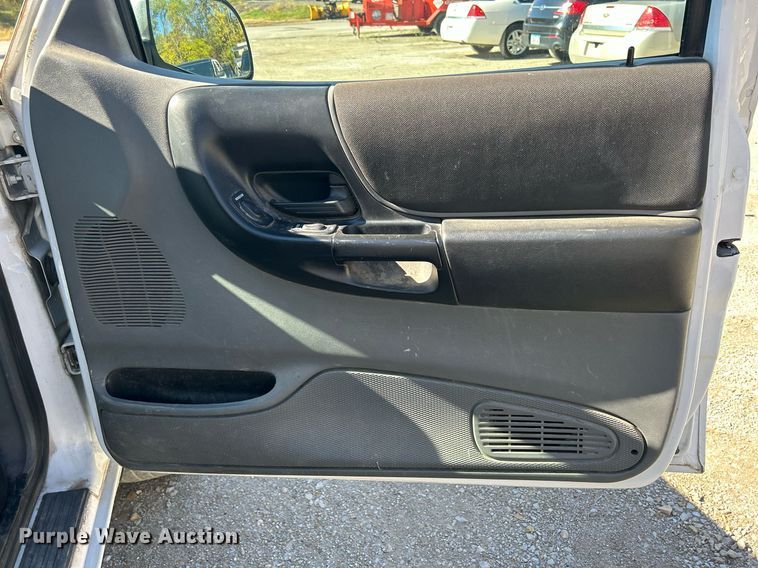 image for item DQ0979 2005 Ford Ranger XLT  SuperCab pickup truck