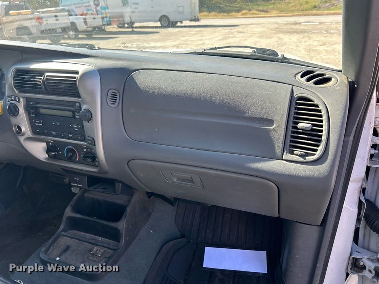 image for item DQ0979 2005 Ford Ranger XLT  SuperCab pickup truck