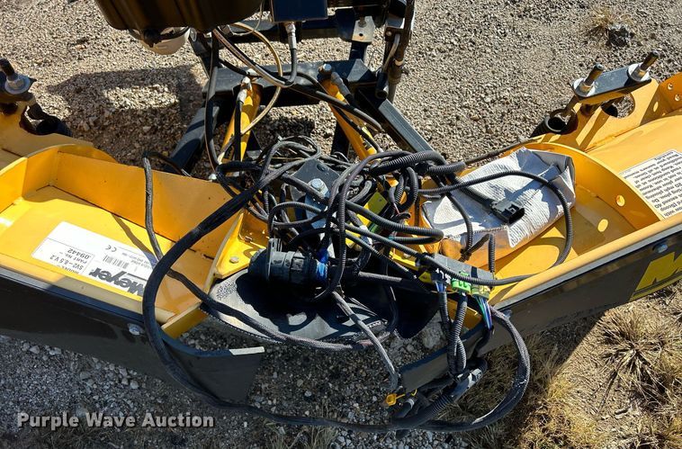 image for item DQ0980 Meyer Super V-2  snow plow