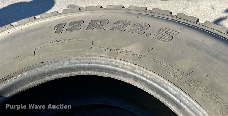 image for item DQ0988 (4) Michelin XDN2 12R22.5 tires