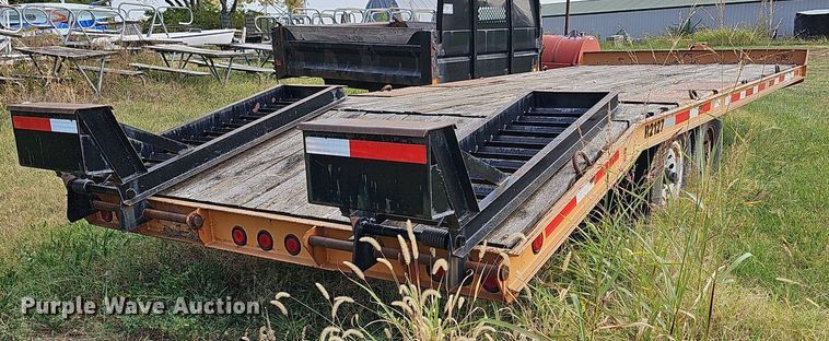 image for item DR5846 2005 Redi Haul  equipment trailer