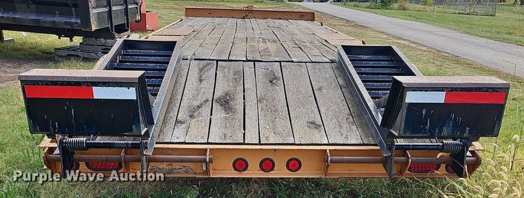 image for item DR5846 2005 Redi Haul  equipment trailer