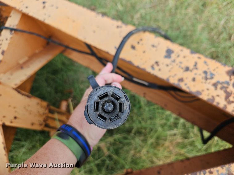 image for item DR5846 2005 Redi Haul  equipment trailer