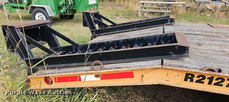 image for item DR5846 2005 Redi Haul  equipment trailer