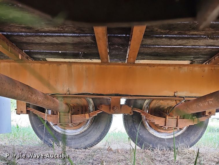 image for item DR5846 2005 Redi Haul  equipment trailer