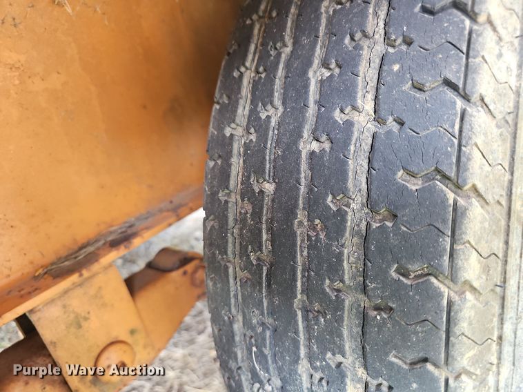 image for item DR5846 2005 Redi Haul  equipment trailer