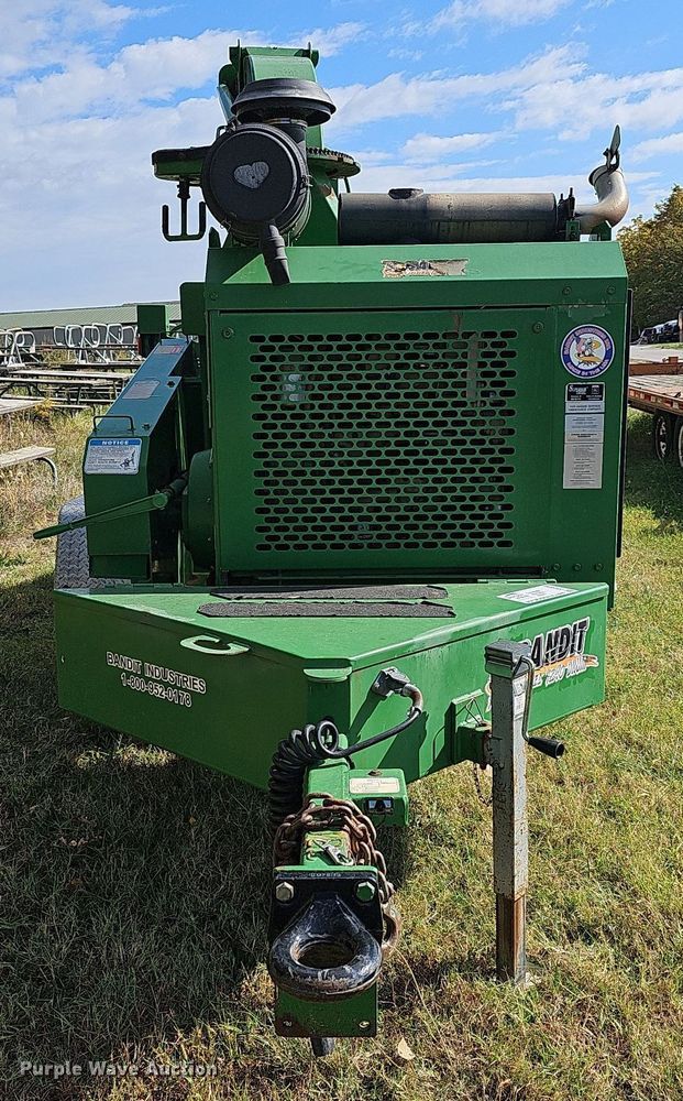 image for item DR5848 2006 Bandit 1290H  wood chipper