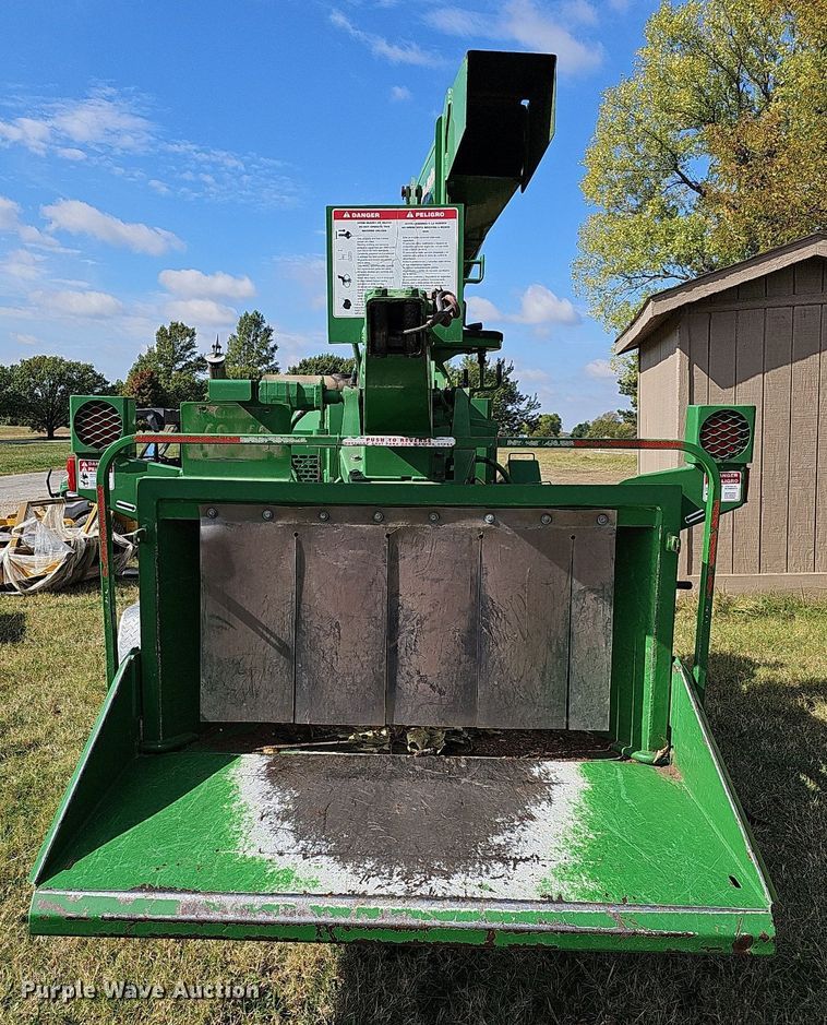 image for item DR5848 2006 Bandit 1290H  wood chipper