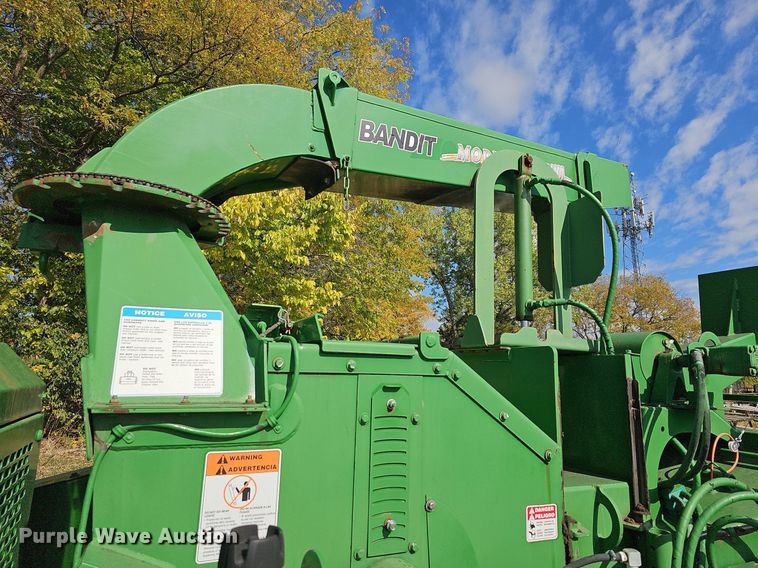 image for item DR5848 2006 Bandit 1290H  wood chipper