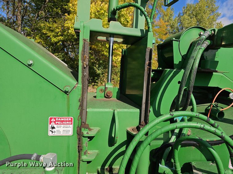 image for item DR5848 2006 Bandit 1290H  wood chipper