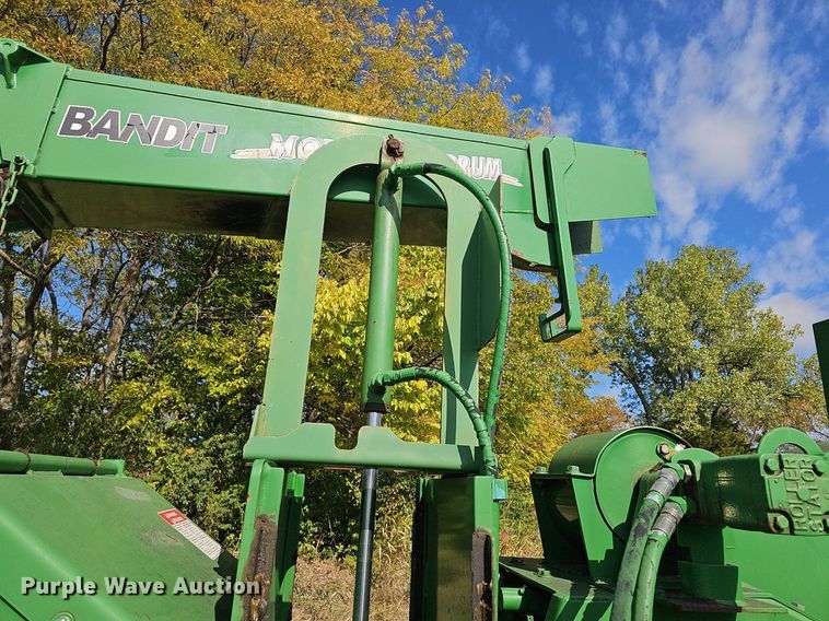 image for item DR5848 2006 Bandit 1290H  wood chipper