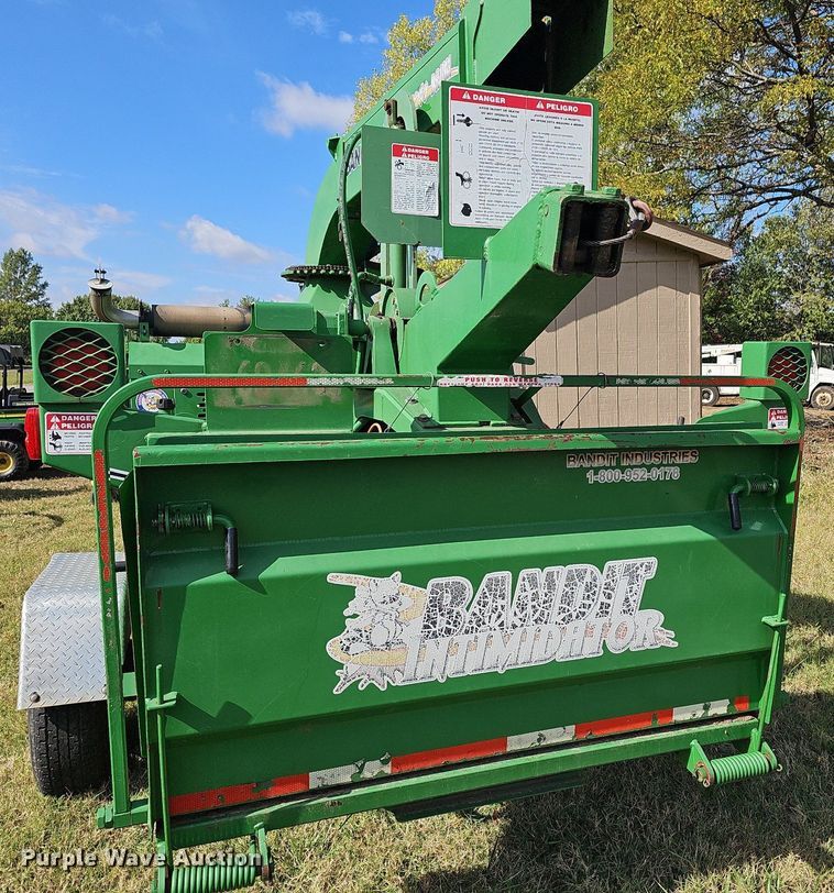 image for item DR5848 2006 Bandit 1290H  wood chipper