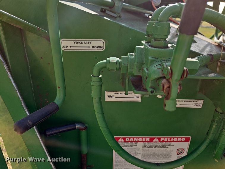 image for item DR5848 2006 Bandit 1290H  wood chipper