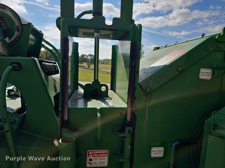 image for item DR5848 2006 Bandit 1290H  wood chipper