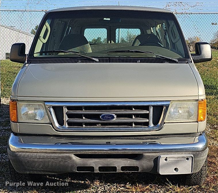 image for item DS5638 2004 Ford E150  van