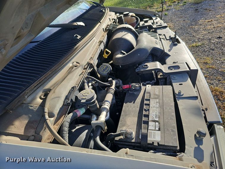 image for item DS5638 2004 Ford E150  van