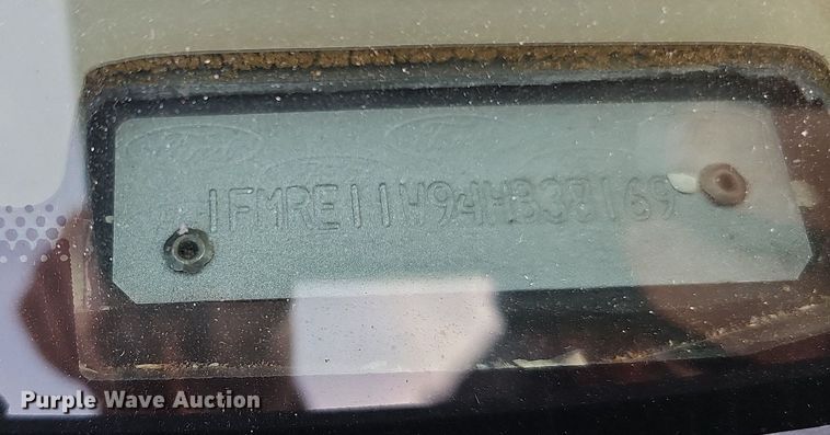 image for item DS5638 2004 Ford E150  van