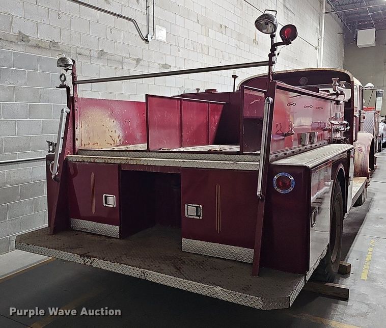 image for item DS5652 1962 American LaFrance  pumper fire truck