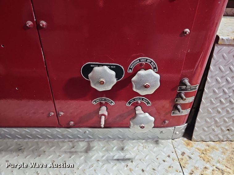 image for item DS5652 1962 American LaFrance  pumper fire truck