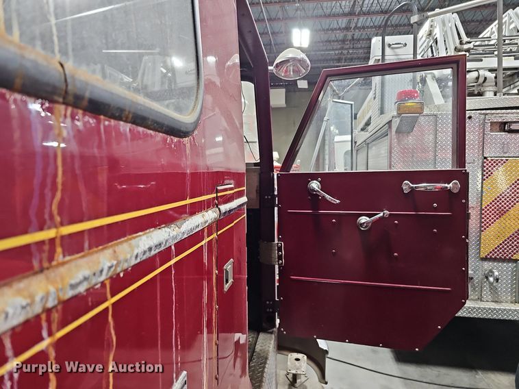 image for item DS5652 1962 American LaFrance  pumper fire truck