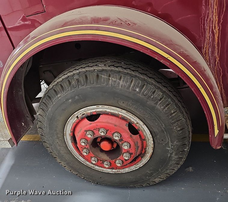 image for item DS5652 1962 American LaFrance  pumper fire truck