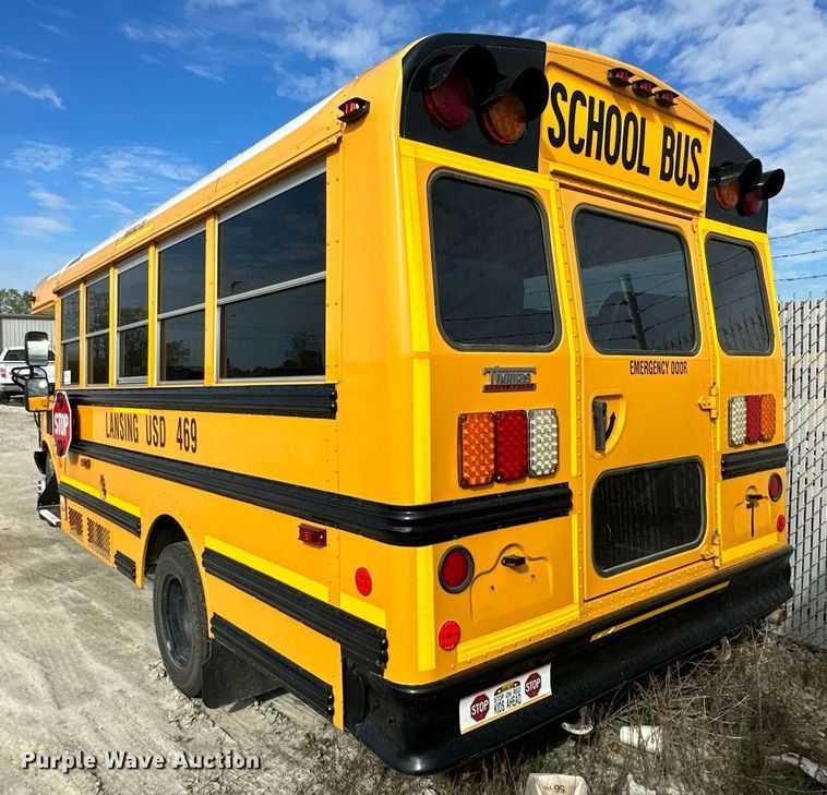 image for item DW2883 2016 Chevrolet Express 4500  school bus