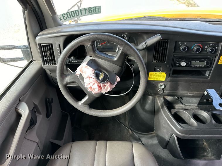 image for item DW2883 2016 Chevrolet Express 4500  school bus