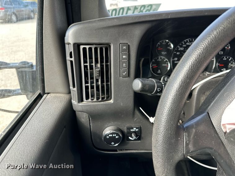 image for item DW2883 2016 Chevrolet Express 4500  school bus