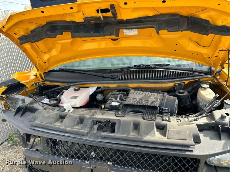 image for item DW2883 2016 Chevrolet Express 4500  school bus