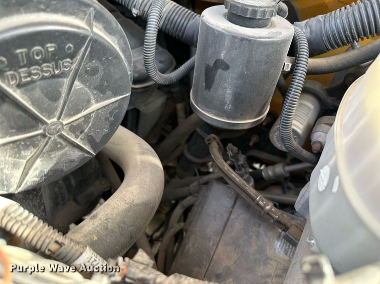 image for item DW2883 2016 Chevrolet Express 4500  school bus