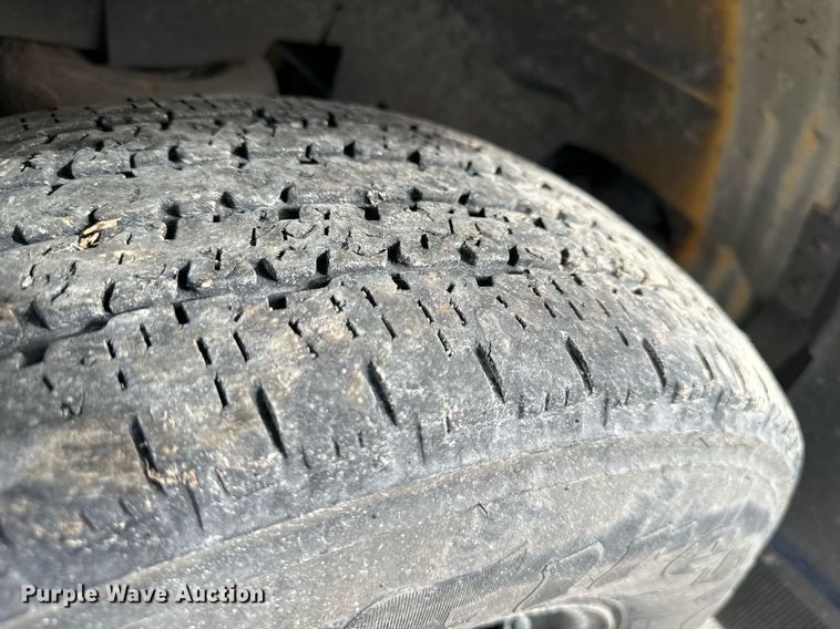 image for item DW2883 2016 Chevrolet Express 4500  school bus