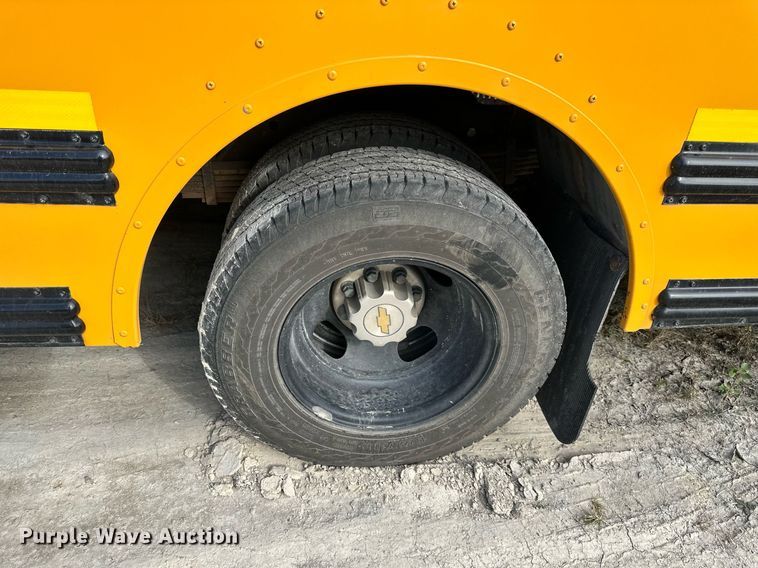 image for item DW2883 2016 Chevrolet Express 4500  school bus