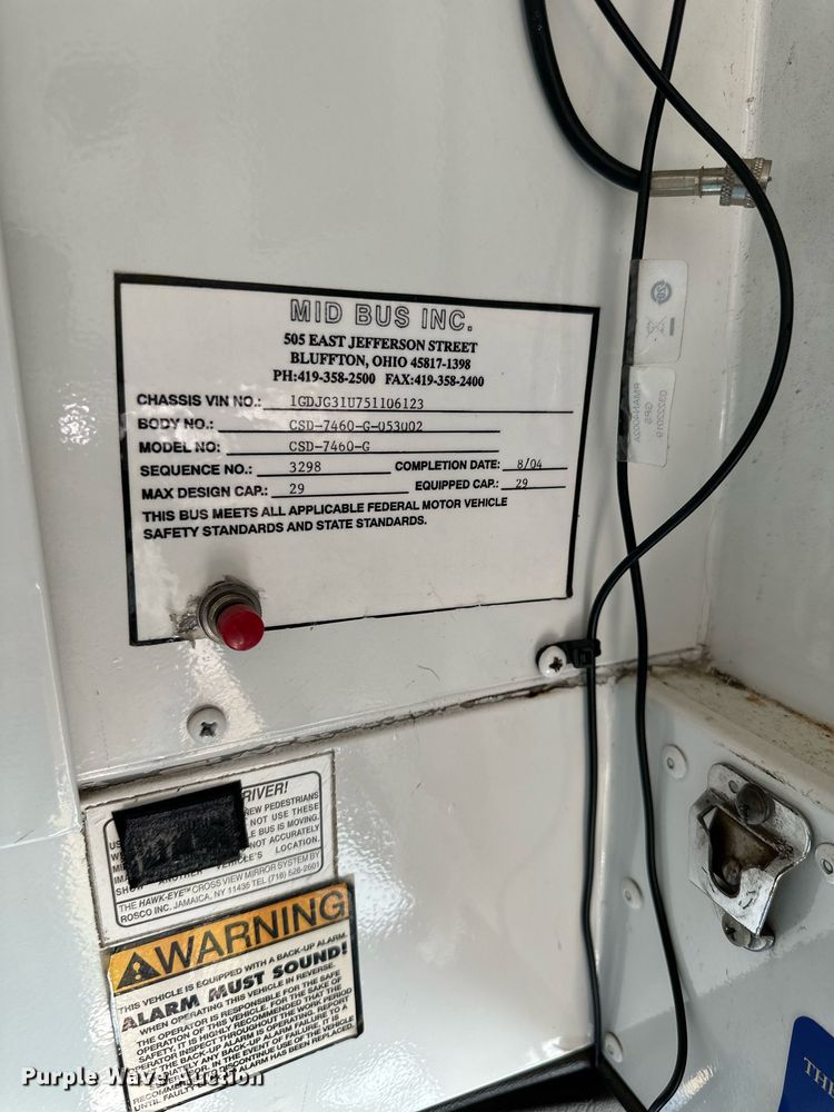 image for item DW2884 2005 GMC Savanna G3500  school bus