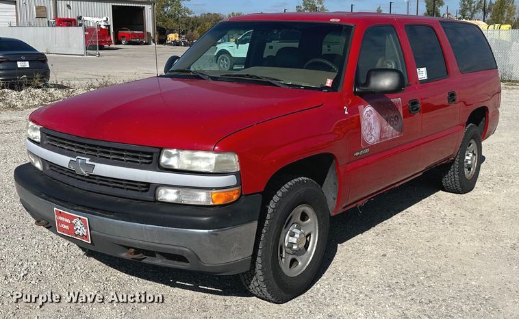 image for item DW2885 2000 Chevrolet Suburban 1500  SUV