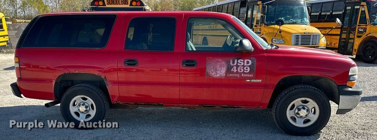 image for item DW2885 2000 Chevrolet Suburban 1500  SUV
