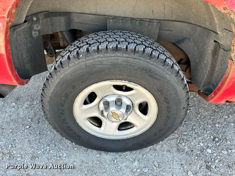 image for item DW2885 2000 Chevrolet Suburban 1500  SUV