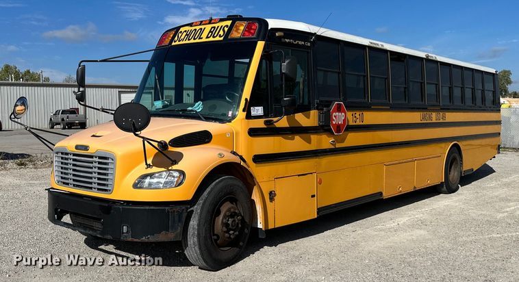 image for item DW2886 2010 Thomas B2  school bus