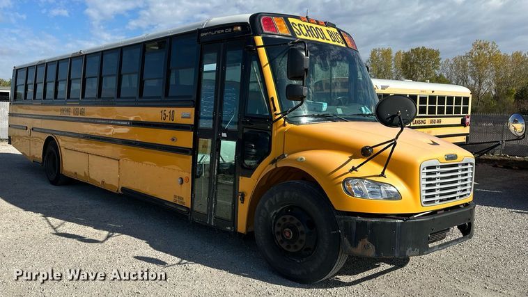 image for item DW2886 2010 Thomas B2  school bus