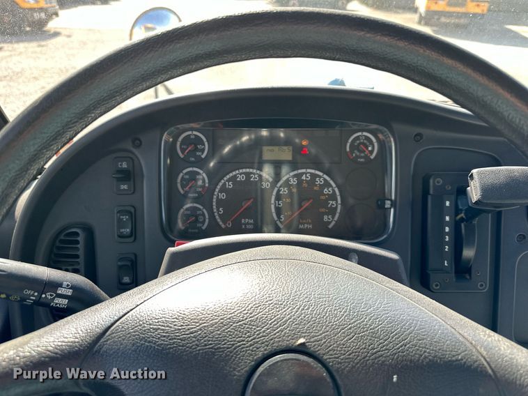 image for item DW2886 2010 Thomas B2  school bus